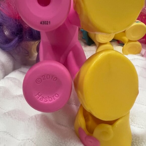 Hasbro My Little Pony Figures and Mask - Picture 4 of 6